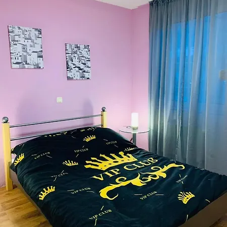 Appartement Modern And Apartment, Near Rhein, Museums & Event Venues, Fully Furnished *