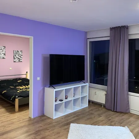 Modern And Apartment, Near Rhein, Museums & Event Venues, Fully Furnished *